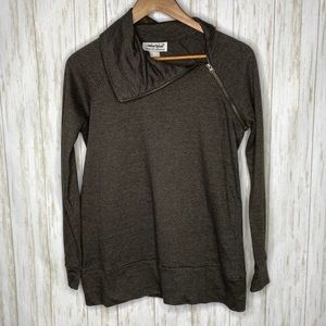 🍋 Anthony Richards Gray Zip neck top Small Petite